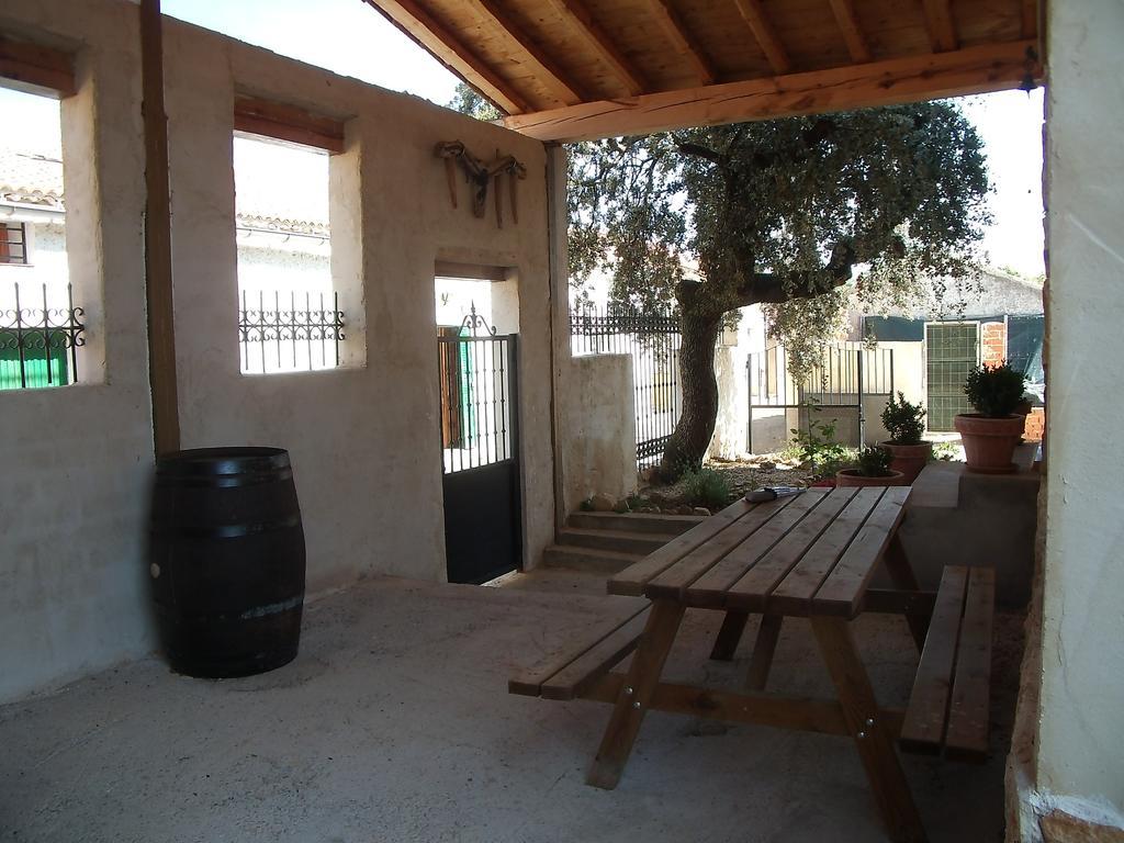Penzion La Casa Del Cartero Pablo Saldana de Ayllon Exteriér fotografie